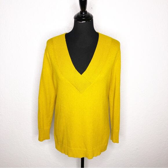 Anthropologie Sweaters - Anthropologie gold mustard yellow v neck sweater size Extra Small XS